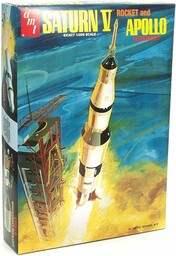 1/200 Saturn V rakieta z kapsułą Apollo