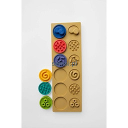 Pierwsze puzzle sensoryczne