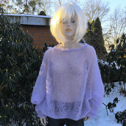 Delikatny moherowy sweterek, oversize