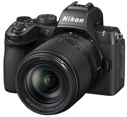 Nikon Z50 II + 18-140 mm DX