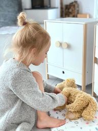 Drewniana szafa dla lalek Little Button 11812-Small Foot,
