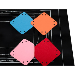 ZABAWKOWA MATA DO UKŁADANIA PUZZLI