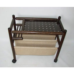 Pakamera Mobilny stolik gazetnik z półką szklaną