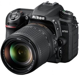 NIKON Lustrzanka cyfrowa D7500 + Obiektyw 18-140mm VR