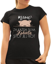 Za każdą silną kobietą stoi jej kot -