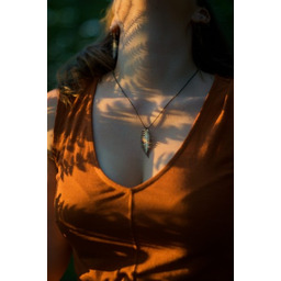 Zawieszka srebrna z brązową paprocią