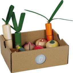 Drewniane owoce i warzywa do krojenia na rzep