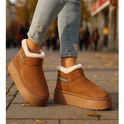 Krótkie kozaki śniegowce karmelowe ocieplane camel