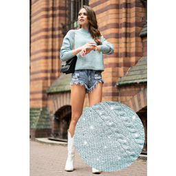 Krótki Półgolf z Cekinami i Błyszczącą Nitką -