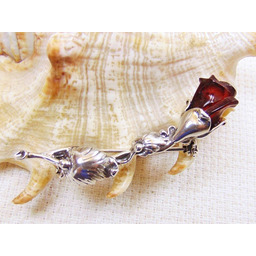 Broszka srebrna z bursztynem 443-26