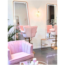 Voucher na zabiegi fryzjerskie w salonie Hollywood Hair
