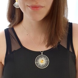 Wisiorek srebrny - Słoneczne promienie białe duże