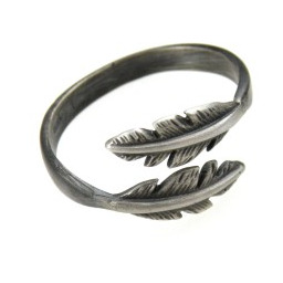Piórka mini szare - pierścionek regulowany