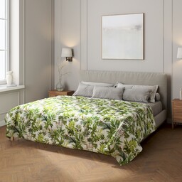 Narzuta pikowana w pasy, zielono-czerwona roślinność na białym