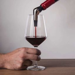 Nalewak do powolnego nalewania wina Vacu Vin