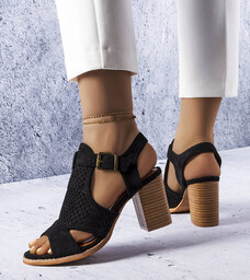 Czarne sandały z ażurową cholewką Courtois-36