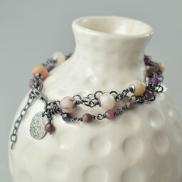 Pakamera Opal różowy z szafirem w srebrze -