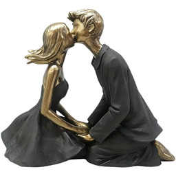 Figurka całująca się para kolekcja family 16,5 cm