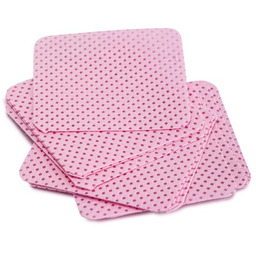 Waciki bezpyłowe perforowane do paznokci AlleLac różowe 5x5