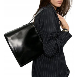 CALVIN KLEIN CZARNA LAKIEROWANA KLASYCZNA TOREBKA 27/24/10 I1D