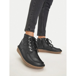 Trzewiki Clarks