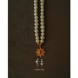 Pakamera Naszyjnik z pereł ze słoneczkiem