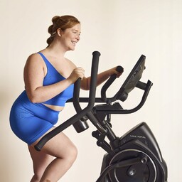 Trenażer eliptyczny magnetyczny 136 kg Bowflex Max Total