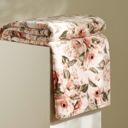 Koc Amorette 150x200 cm z motywem kwiatowym