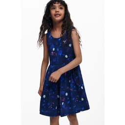 Krótka sukienka w kwiaty rozkloszowana