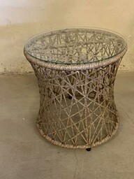 Okrągły stolik kawowy z szarego technorattanu TWIST