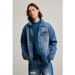 kurtka dżinsowa z naszywkami