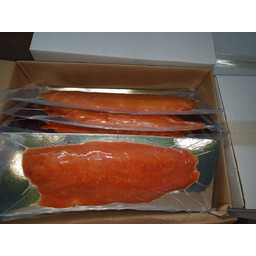 Łosoś wędzony na zimno, filet bez skóry 500