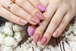 Manicure hybrydowy w Samui-Spa