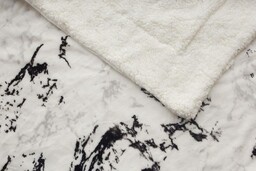 Jerry Fabrics Koc Sherpa 150x200 biały czarny marmurek