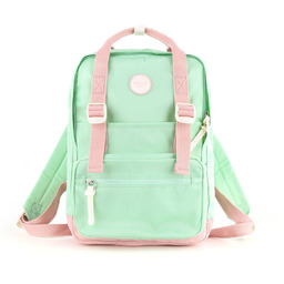 Pojemny, miejski plecak damski w miętowym kolorze zamykany