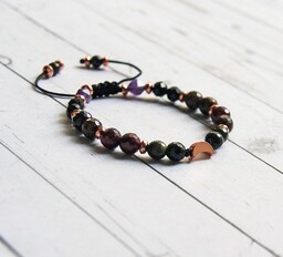 Pakamera Amulet LUNULA : turmalin, granat, ametyst, obsydian