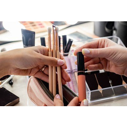 Indywidualny kurs makijażu biznesowego w Akademii Natur Skin