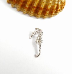 Wisiorek srebrny - Konik morski mały biały