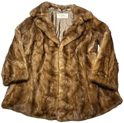 Naturalne futro damskie La Belle Fine Furs