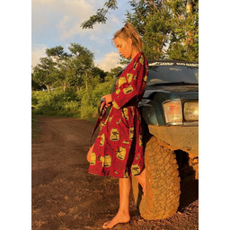 Pakamera Freedom czerwone kimono w ptaki