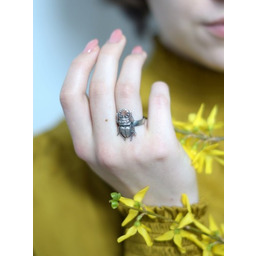 Pierścionek srebrny z Szarym Skarabeuszem
