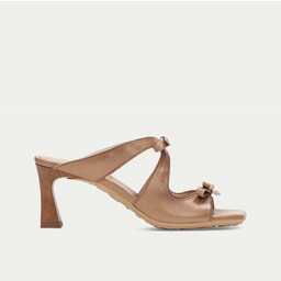 Hiszpańskie klapki na obcasie - HISPANITAS HV264701 KARMELOWE