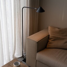 Lampa Podłogowa Watt & Veke, Kuro, ściemnialny, czarny,