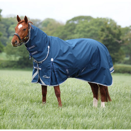 Shires Equestrian Derka padokowa z kołnierzem 50g Highlander