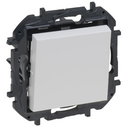 Niloe Step łącznik krzyżowy 10AX - biały Legrand