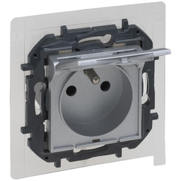 Niloe Step gniazdo podwójne 2P+Z IP44 z zaciskami