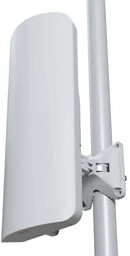 L22UGS-5HaxD2HaxD-15S - 1x 1GE RJ45, uplink 1x 2.5G