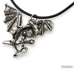 WISIOREK CELTYCKI DRAGON rock smok celtic ostrze symbole