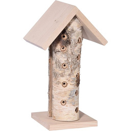 Duży domek biedronkowy z drewna, pień z drewna