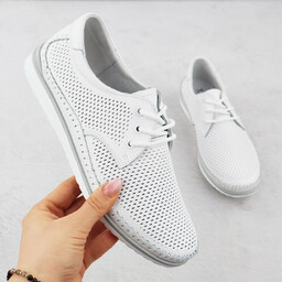 Skórzane półbuty damskie perforowane komfortowe białe T.Sokolski W26-01